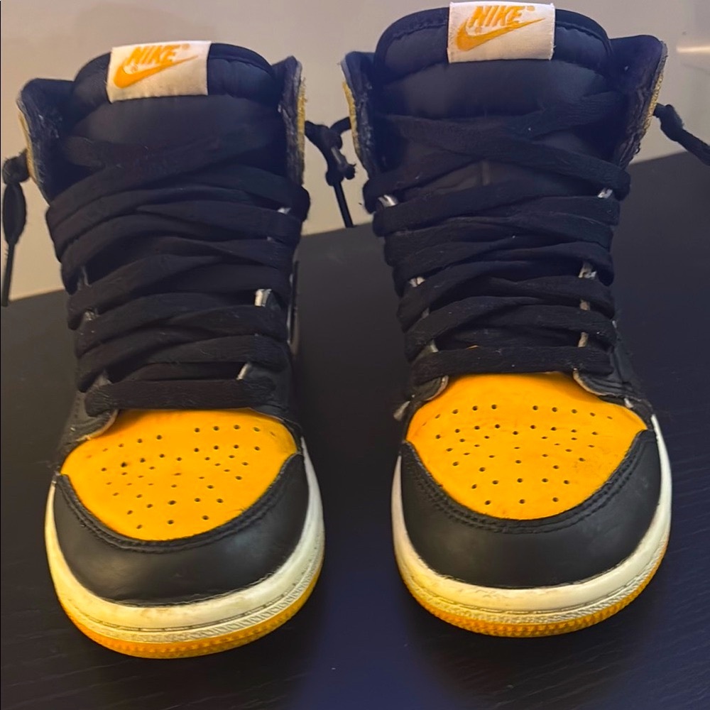Kids Jordan 1 Retro High OG Taxi (PS) Size 2 - Picture 2 of 9